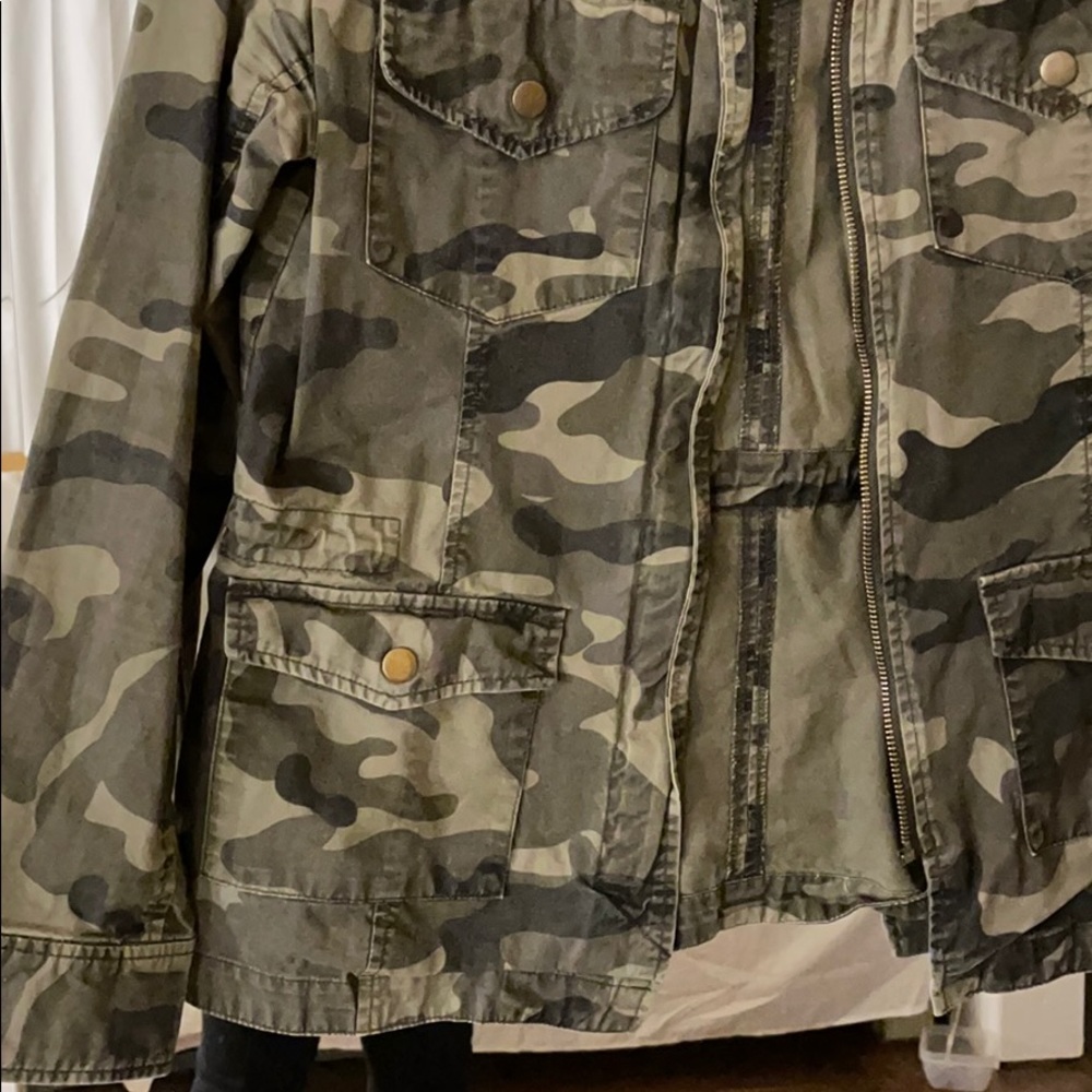 Jacket - Picture 3 of 3